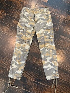 MOTHER Women's Camo Cargo Pants in Olive and Gray